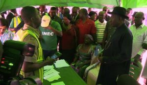 Le Nigérians aux urnes pour la présidentielle