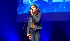 Alençon. Première chanson de Léna, 11 ans, à l'occasion du concours Alençon a du talent #2