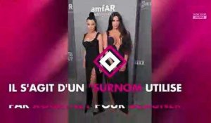 Kim Kardashian en maillot de bain échancré pour promouvoir le site de sa soeur Kourtney