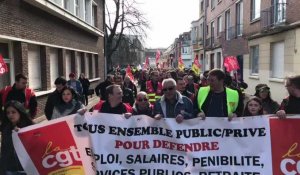 Gilets jaunes et syndicats, le match des Corons et de l'Internationale à Douai