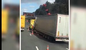 Accident sur l'A1 entre trois camions près de Thiers-sur-Thève