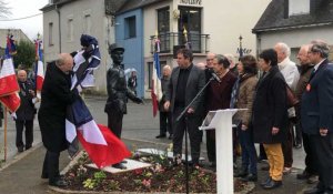 Carhaix. Inauguration de la statue du Général de Bollardière 