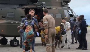 Cyclone au Mozambique: des survivants secourus par hélicoptère
