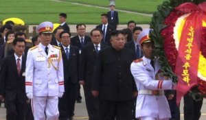 Kim rend hommage à Ho Chi Minh avant son départ de Hanoï