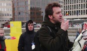 Occupy For Climate: une centaine d'activistes poursuivent la manifestation place du Trône