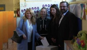 Présidentielle en Slovaquie : la favorite Zuzana Caputova vote