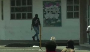Des milices armées pro-Maduro s'attaquent aux manifestants