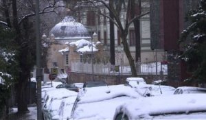 Istanbul se réveille sous une fine couche de neige