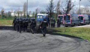 Blocage de la prison d'Alençon - Condé-sur-Sarthe : les gendarmes mobiles se retirent
