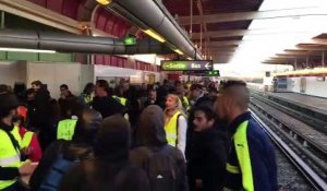 Marseille : les gilets jaunes veulent retourner sur le Vieux-Port en métro