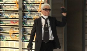 Mort de Karl Lagerfeld: "Il était le Messie de la mode"