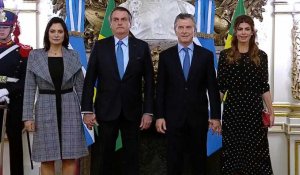 Bolsonaro rencontre Macri à Buenos Aires lors de sa première visite en Argentine