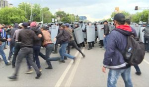 Des centaines de manifestants arrêtés au Kazakhstan