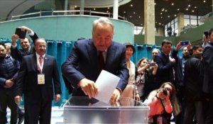 L'ancien président du Kazakhstan Nazarbayev vote