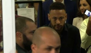 Neymar entendu par la police à Rio de Janeiro