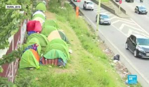 Des demandeurs d'asile érythréens campent au bord du périphérique parisien