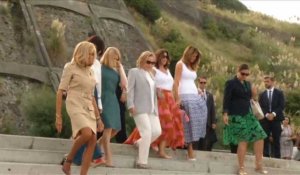 G7: surf et protection des océans au menu des "First ladies"