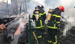 Feu de local abandonné mâitrisé par les pompiers à Maroeuil, samedi 3 août 2019ar