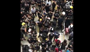 Hong Kong: Une manifestation géante à l'aéroport