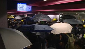 Hong Kong: les manifestants arrivent à Causeway Bay