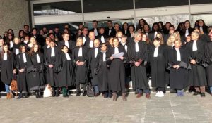 Réforme des retraites : les avocats d'Annecy organisent un sitting sur les marches du palais de justice