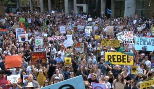 Des milliers d'Australiens se rassemblent pour la climat Sydney (2)