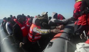 Des migrants secourus au large de la Libye et de Malte.