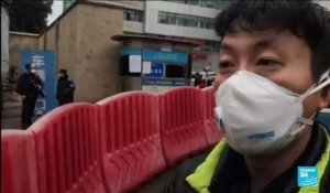 Coronavirus à Wuhan : "J'ai de la fièvre et je tousse, j'ai peur d'être infecté"