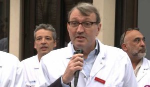 19 chefs de service de l'hôpital Saint-Louis à Paris remettent leur démission