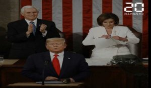Nancy Pelosi déchire le discours de Donald Trump en direct