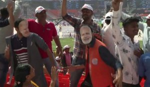 "Namaste Trump": les Indiens acclament Donald Trump lors de sa première visite officielle en Inde