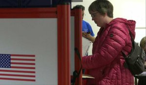 "Super Tuesday": ouverture d'un bureau de vote à Arlington en Virginie