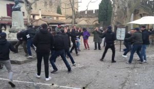 Scène de bagarre entre antifas et Action française sur la place Marcou