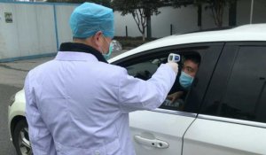 Virus chinois: point de contrôle de température dans Wuhan