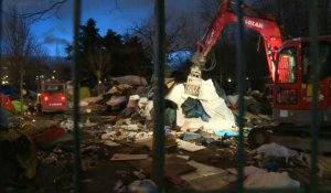 Destruction du campement de migrants de la Porte d'Aubervilliers