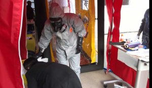 Exercice de décontamination à l'aide d'un sas aux urgences du CHR de Huy