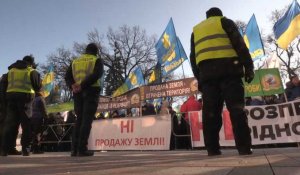 Ukraine: manifestation devant le Parlement contre le projet de loi controversé sur la réforme agraire