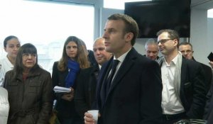 Hôpital public: "on va se voir et faire ce qu'il faut" dit Macron à la Pitié-Salpêtrière