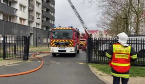 Un incendie à la Tour D, aux Trois-Ponts à Roubaix