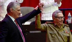 Raul Castro s'en va, mais Cuba maintient le cap du parti unique