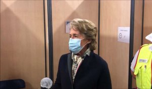 Caroline Cayeux parle de la campagne de vaccination à Beauvais