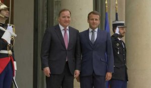 A Paris, Emmanuel Macron reçoit le Premier ministre suédois Stefan Löfven