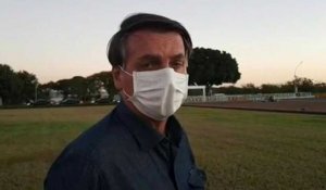 Au Brésil, Bolsonaro dit avoir été à nouveau testé positif au Covid-19