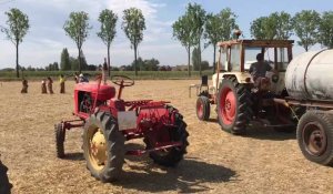 Fête de Tracteurs en Weppes à Santes