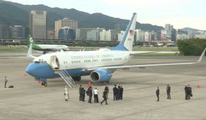 Un ministre américain arrive à Taïwan pour une visite condamnée par Pékin
