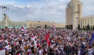 Bélarus: les manifestations continuent à Minsk