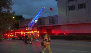 USA: les pompiers devant le consulat de Chine à Houston, où des documents auraient été brûlés