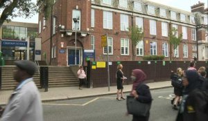 Les écoliers londoniens reprennent le chemin de l'école