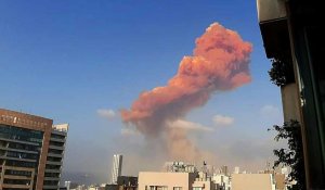 Deux fortes explosions ont secoué le port de Beyrouth, au Liban : il y a des dizaines de blessés