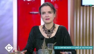 C à Vous : Amélie Nothomb, très émue, à l'évocation de son père décédé pendant le confinement (Vidéo)
